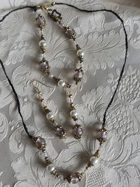 Women's Necklace, Bracelet and Earrings Set